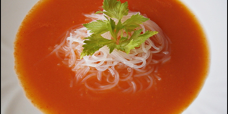 Rajská polévka s řapíkem