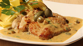 Telecí medailonky s kaparovou omáčkou