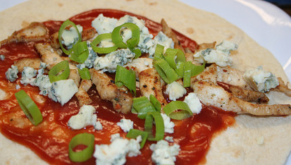 Tortilla  s nivou a kuřecím masem