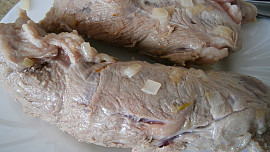 Vepřová plec na smetaně v papiňáku (tlakovém hrnci)