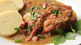 Vepřový plátek v kedlubnovém krému