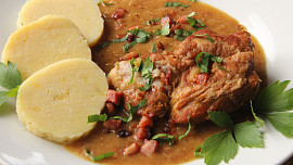 Vepřový plátek v kedlubnovém krému