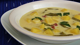 Vydatná fazolková polévka