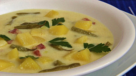 Vydatná fazolková polévka