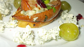 Crostini s hruškou,  octem Balsamico a modrým sýrem