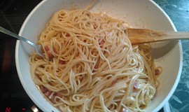 Domácí spaghetti alla carbonara