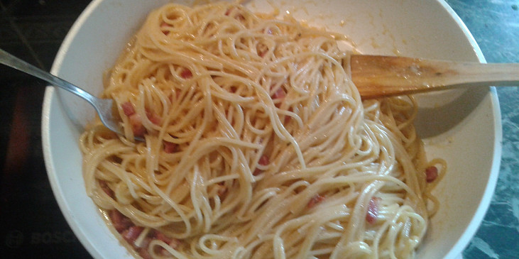 Domácí spaghetti alla carbonara