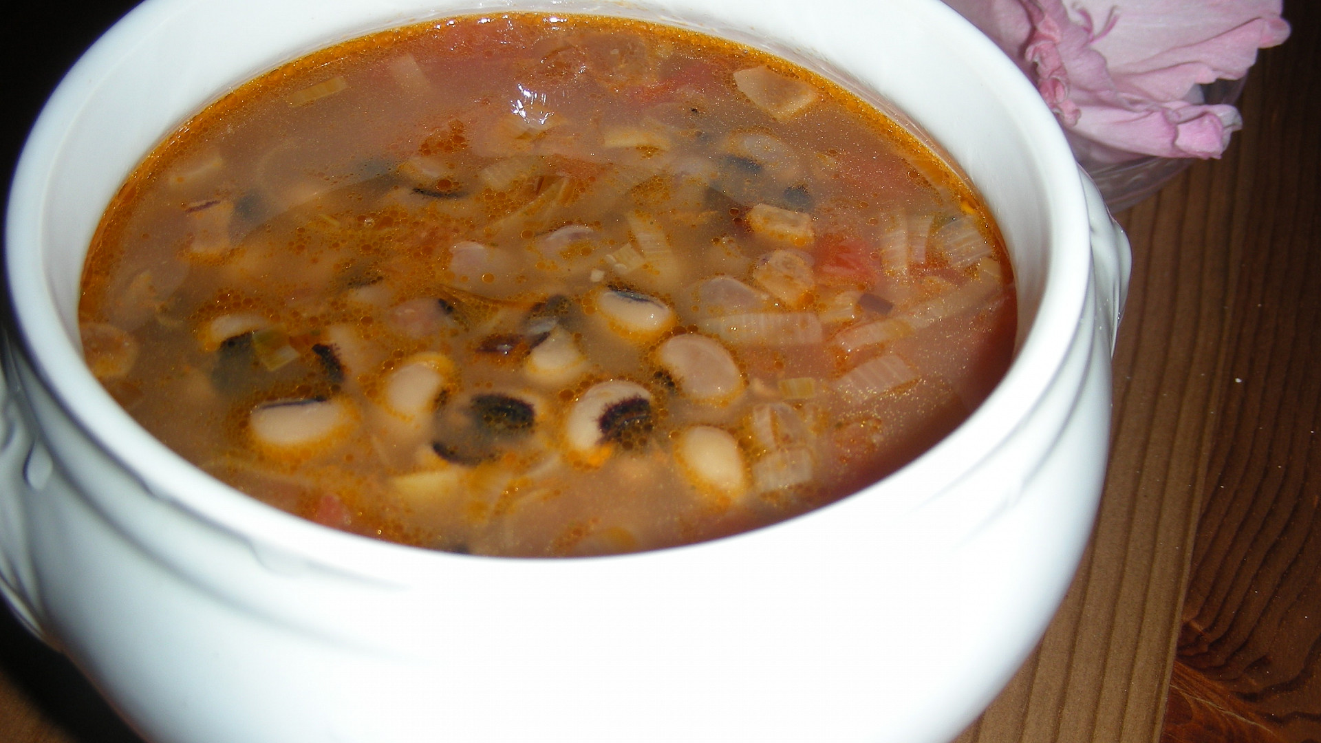 Fazolová polévka s pivem (Soupe aux haricots secs)