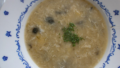 Houbařská polévka zalitá