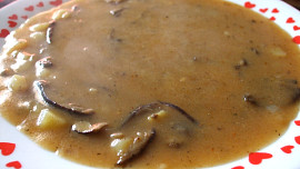 Hustá gulášová polévka z václavek