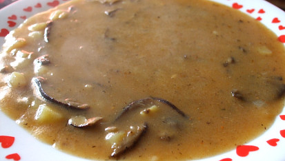 Hustá gulášová polévka z václavek