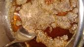 Indická a francouzská kuchyně - Výroba hnědého ghee/beurre noisette (hnědého přepuštěného másla) vid