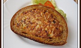 Chleba z vajíček v chlebové kůrce