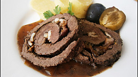 "Koníkova"švestková roláda
