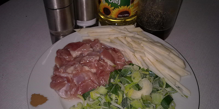 Kuřecí maso s celerem na medu (suroviny)