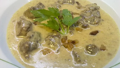 Líčka dušená  a ve smetaně pečená, hotovka