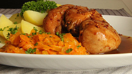 Marinované kuřecí prso s mrkvovým  " zelím "