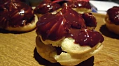 Profiteroles se šlehačkou aneb sladké bobečky mlsné rebečky