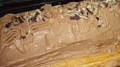 Banánový moučník s chutí karamelek a kávy