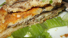 Smažené bedly s uzeným sýrem