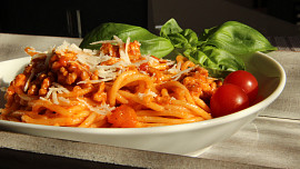 Špagety s mletým masem