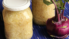 Sterilované kedlubny na dušené zelí