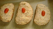 Tousty z Brna 2, a teď strčit do trouby....a pak do druhého trouby :-)