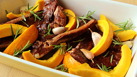 Uzená žebra pečená s dýní