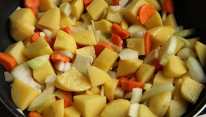 Zvěřinové Irish stew ( Irské dušené)