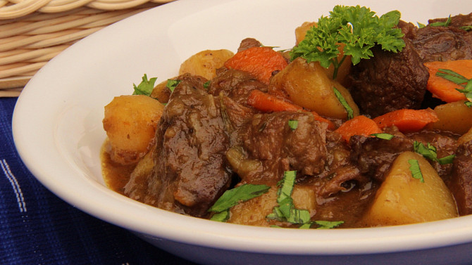 Zvěřinové Irish stew ( Irské dušené)