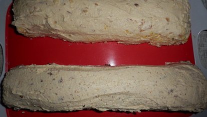 2 Piškotové rolády - banánová + oříšková s čokoládou
