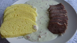 Česneková omáčka s anglickou slaninou