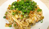 Chow mein - Rýžové nudle s mrkví a zelím po čínsku