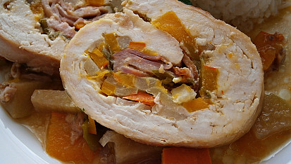 Drůbeží závitek se zeleninou, Detail na řezu