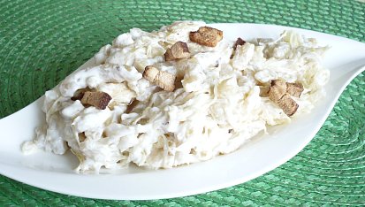 Halušky se zelím a zakysanou smetanou