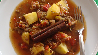 Hovězí kližka s čočkou