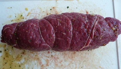 Hovězí roláda plněná anglickou slaninou