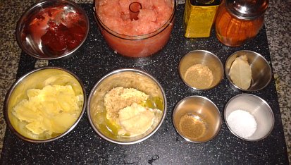 Indická kuchyně - jehněčí Rogan Josh (jehněčí curry na másle a jogurtu) český videorecept