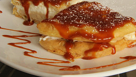 Karamelový větrník na plech