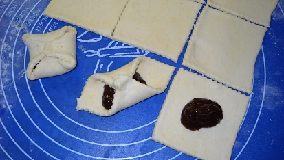 Kynuté koláčky ze zbylých bílků, Kynuté koláčky ze zbylých bílků - posltup