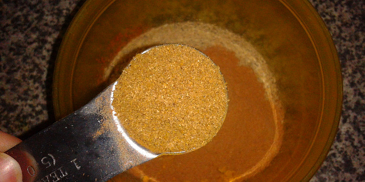 Marocká kuchyně - směs koření RAS AL HANOUT (3 lžičky mletého koriandrového semínka)