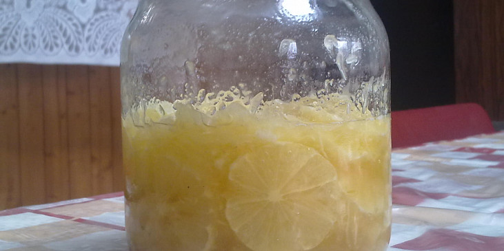 nakládané citróny v medu