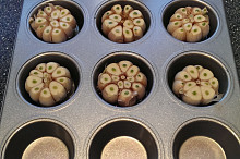 Ve forme na muffiny (predpecenim zakryt alobalem)