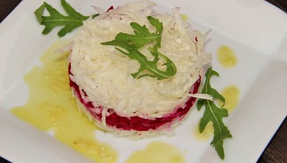 Salát z černé ředkve a řepy (detoxikační)