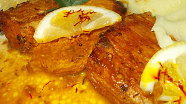 Vepřová pečeně  na šafránu a citronech