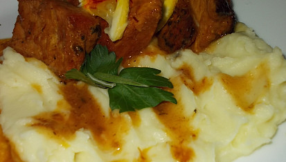 Vepřová pečeně  na šafránu a citronech
