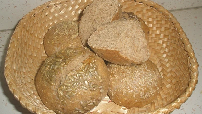 Celozrnné bulky se špaldou a ovesnými vločkami, celozrnné bulky se špaldou a ovesnými vločkami