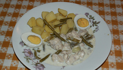 Fazolky na smetaně s kuřecím masem