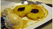 Grilovaný ananas s karamelovou omáčkou