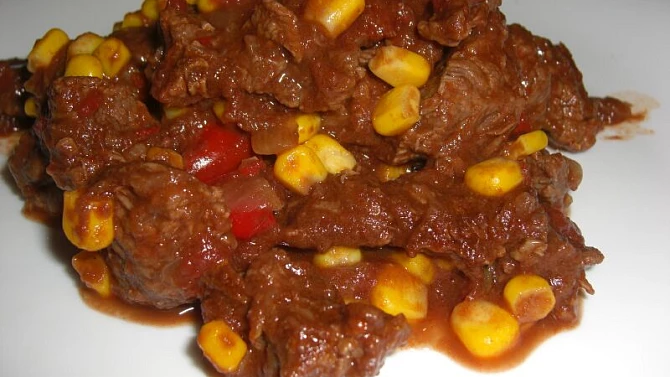 Hovězí guláš po mexicku